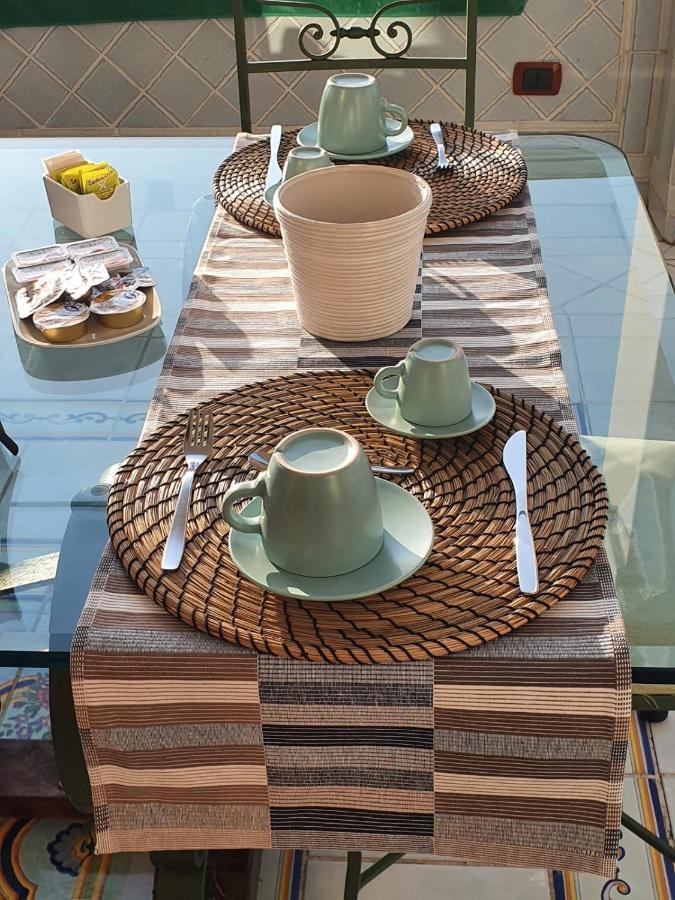 Bed and Breakfast La Finestra Sul Mare Isquia Exterior foto
