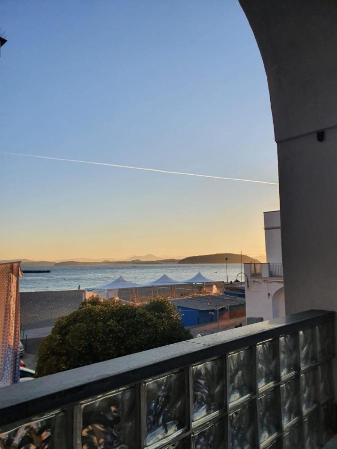 Bed and Breakfast La Finestra Sul Mare Isquia Exterior foto