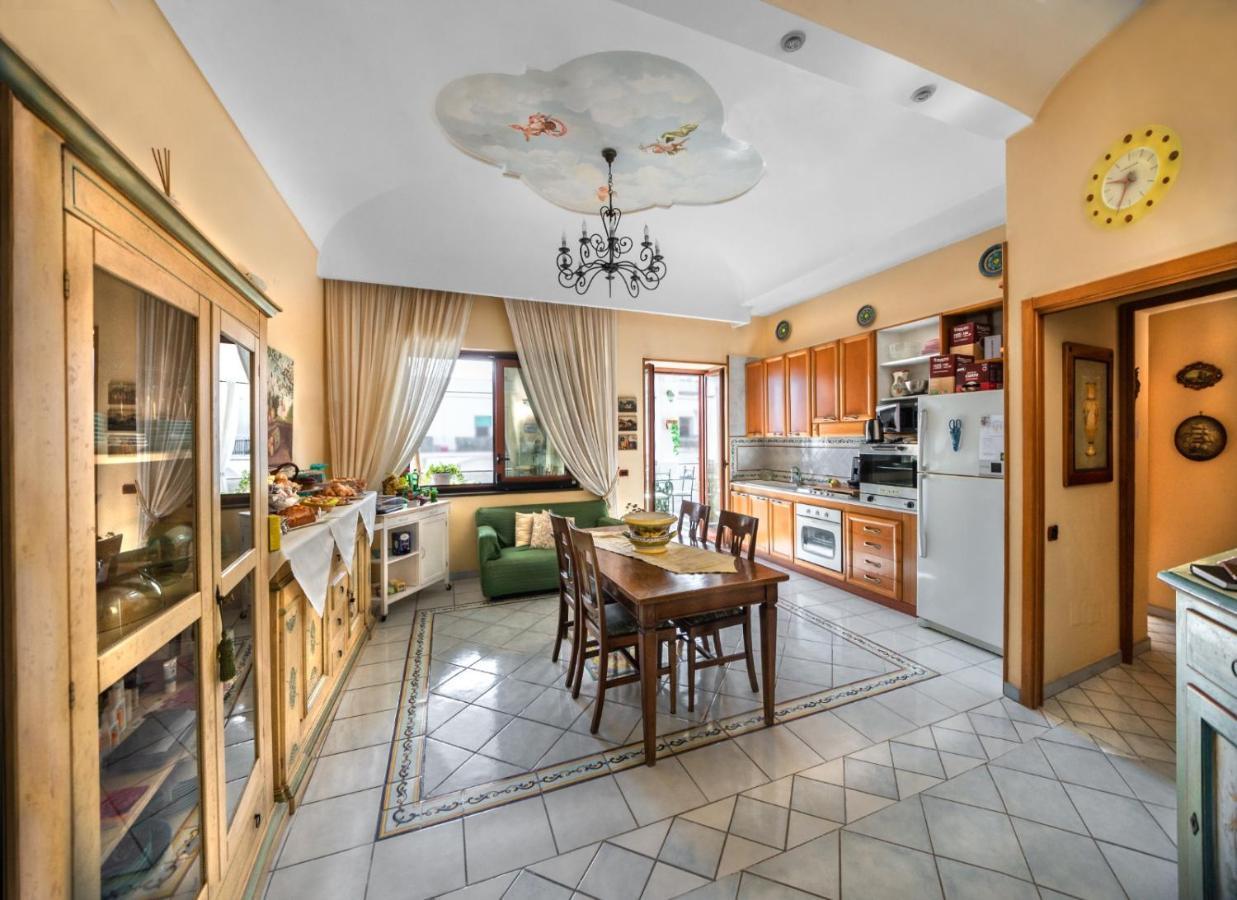 Bed and Breakfast La Finestra Sul Mare Isquia Exterior foto